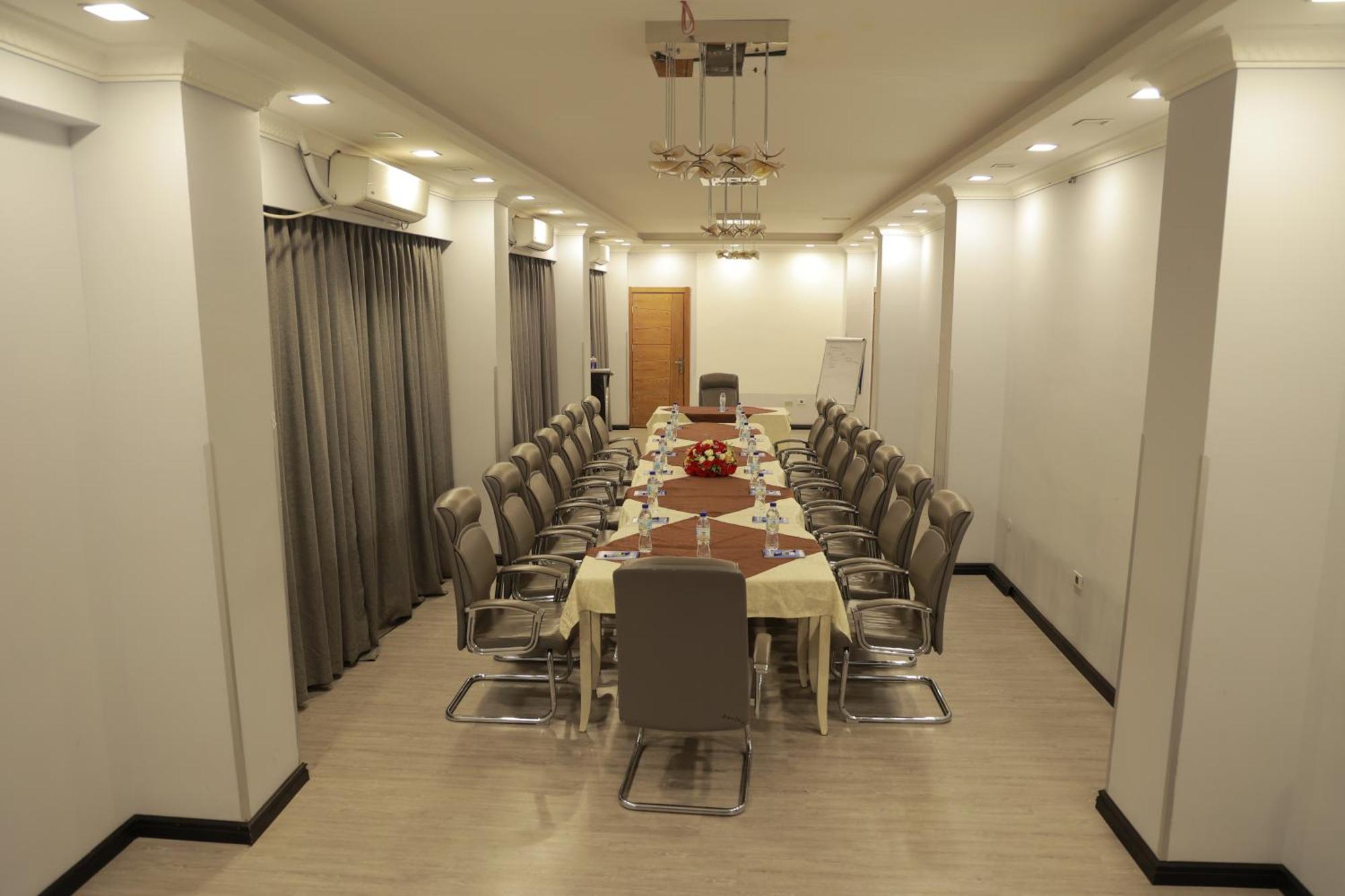 Ambassador Hotel Аддис-Абеба Екстер'єр фото